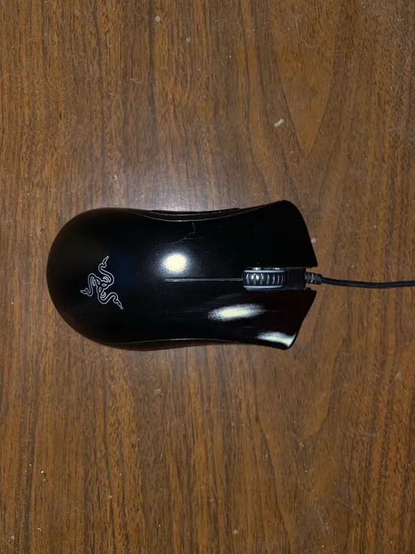 Razer Deathadder Essential 1