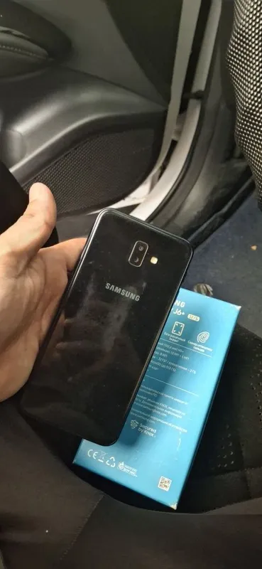 Samsung J6 plus holati yaxshi, xotinim foydalangan, qutisi, hujjatlari bor 3 Samsung J6 plus holati yaxshi, xotinim foydalangan, qutisi, hujjatlari bor 3