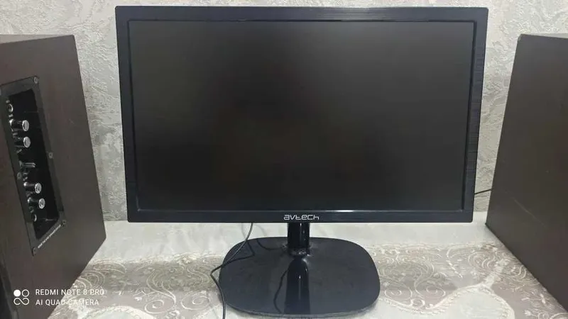 манитор avtech LED M1000 19D 2