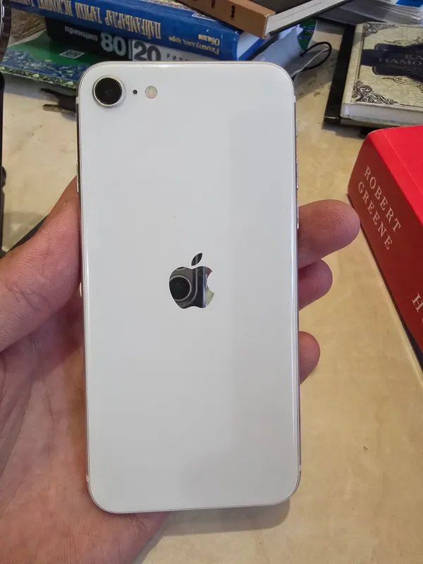 Iphone SE 2020 Srochna Sotiladi! 2