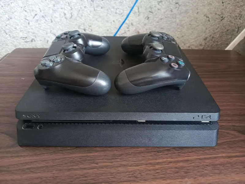 Ps4 slim 1TB HDR +игры +гарантия — фото 4 Ps4 slim 1TB HDR +игры +гарантия — фото 4