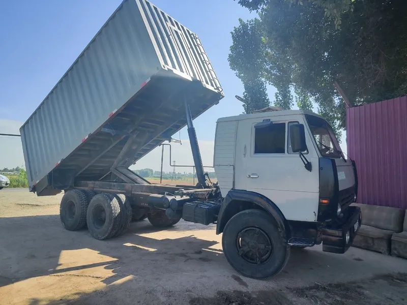 Kamaz sotiladi srochna КамАЗ самосвал Kamaz sotiladi srochna КамАЗ самосвал