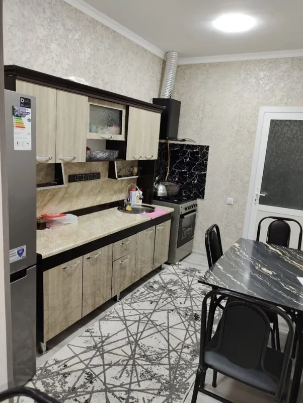 Yevrota’mirli shinam uy sotiladi, 3 xona, 120 m², uchastka 1.74 sotix, burchak hovli 9
