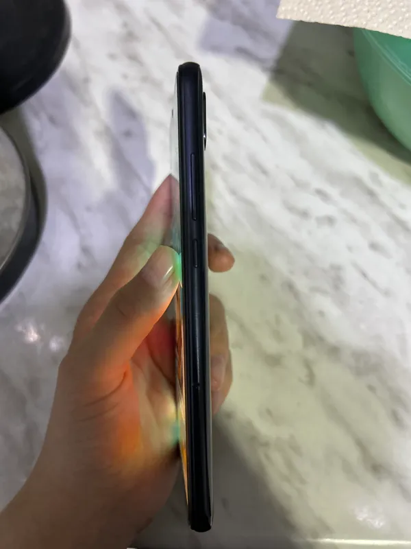 Redmi 7, состояние хорошее, у мастера не был, состояние отличное 4