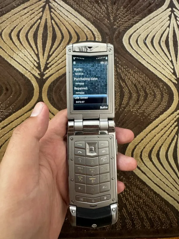 Vertu Ayxta, состояние отлично, все работает, дейектов нету 7 Vertu Ayxta, состояние отлично, все работает, дейектов нету 7