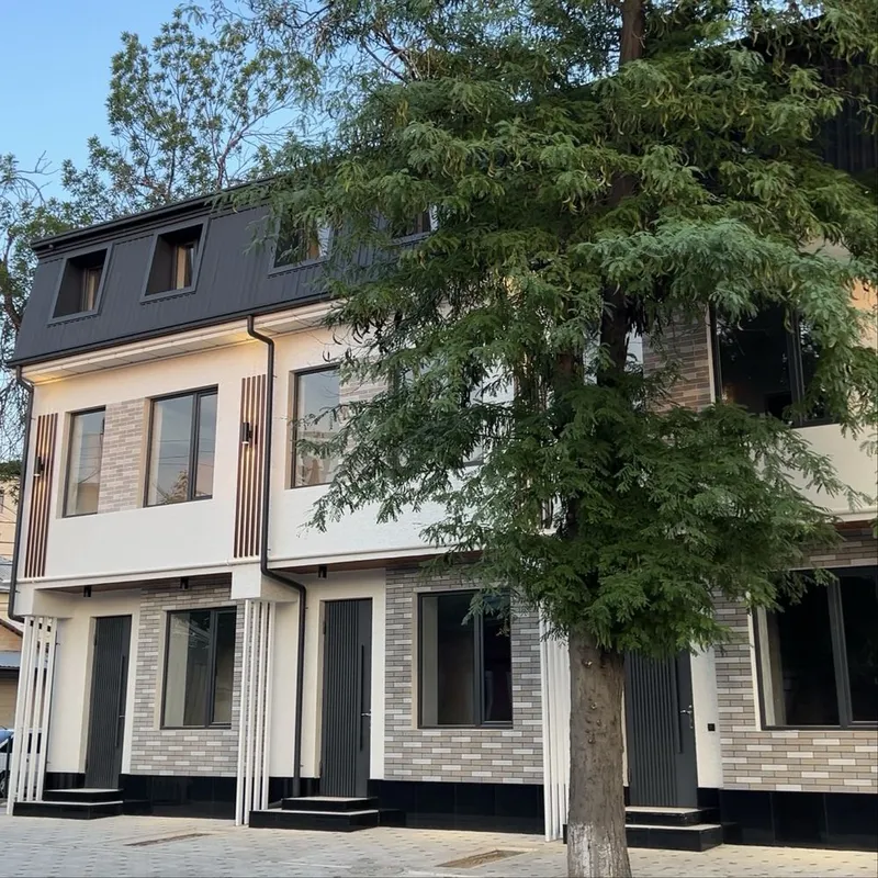 Продам Таунхаусы коттеджи 3 ур 135 кв.м с кадастром в Мирабадском р-н