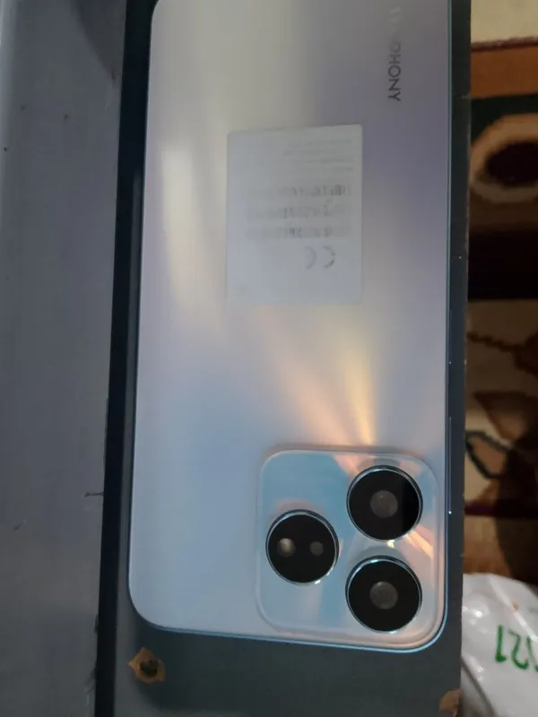 Symphony telefoni hech qayeri buzilmagan xotirasi 128 gb holati yang 2 Symphony telefoni hech qayeri buzilmagan xotirasi 128 gb holati yang 2