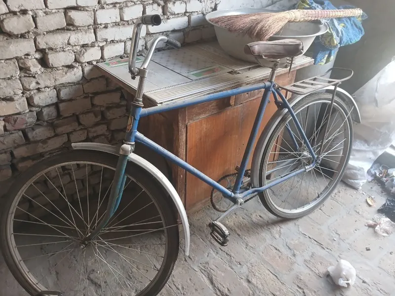 Velosiped sotiladi CCCR narxi kelishiladi