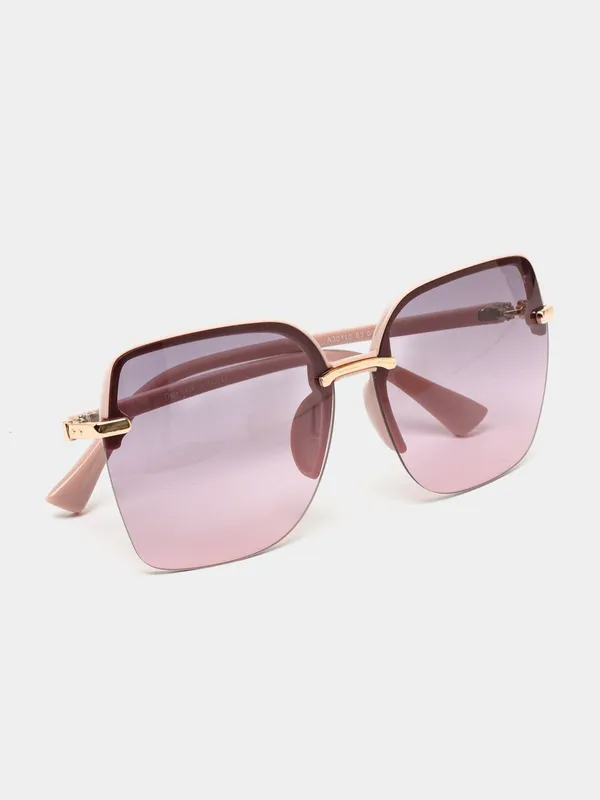 Солнцезащитные очки бренда Fendi 1 Солнцезащитные очки бренда Fendi 1