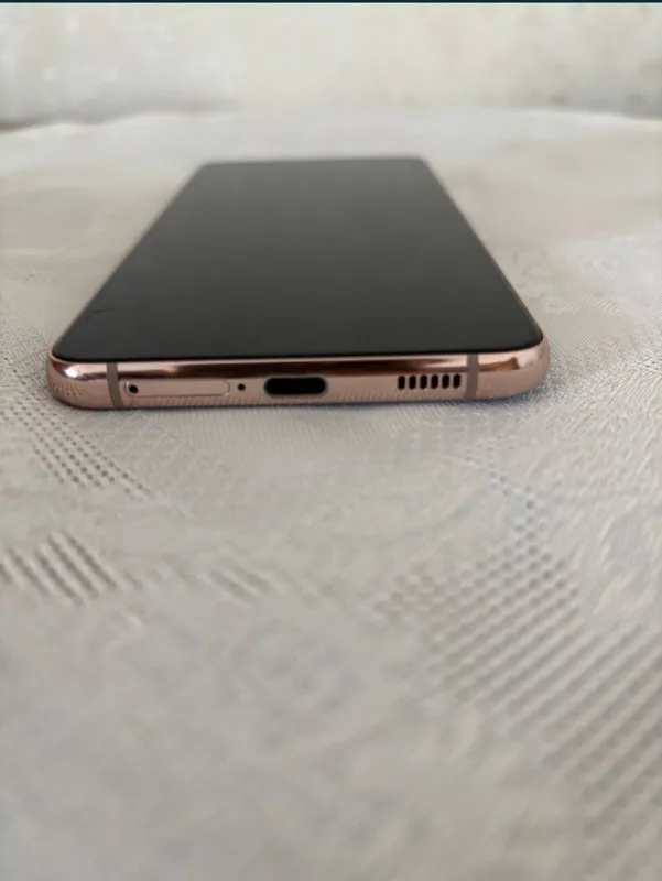 Samsung galaxy S21 Plus 4