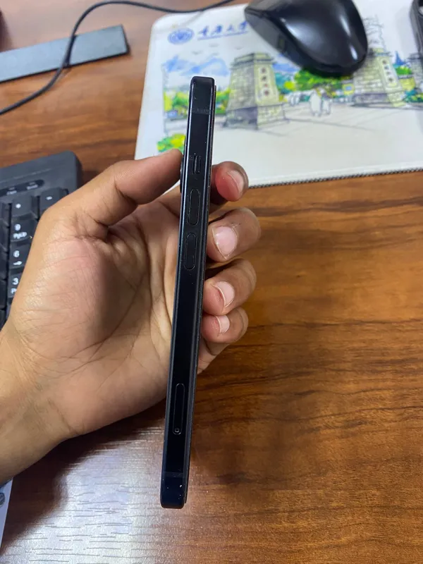 Продаётся iPhone 15 5 Продаётся iPhone 15 5