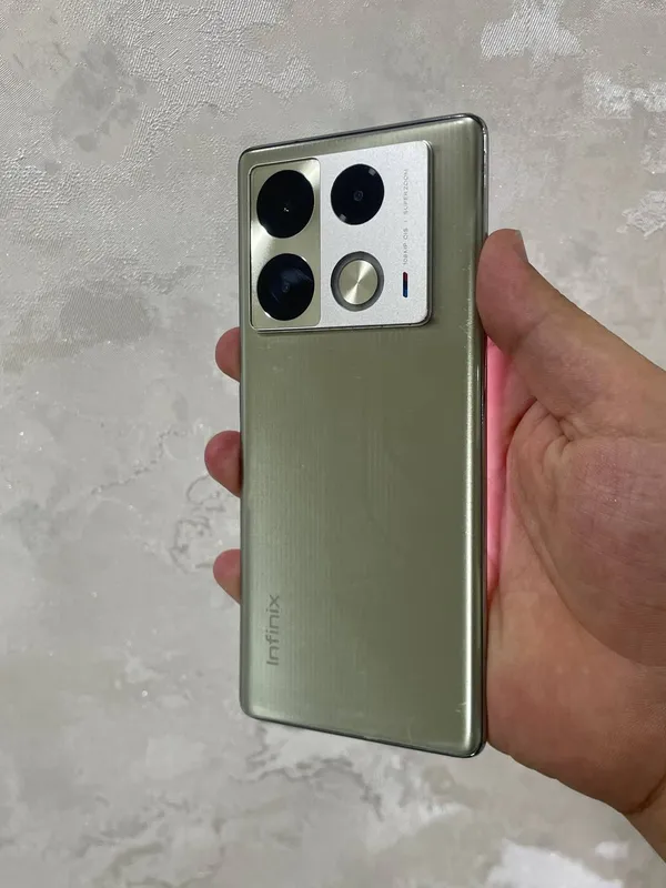 INFINIX NOTE 40 PRO 1