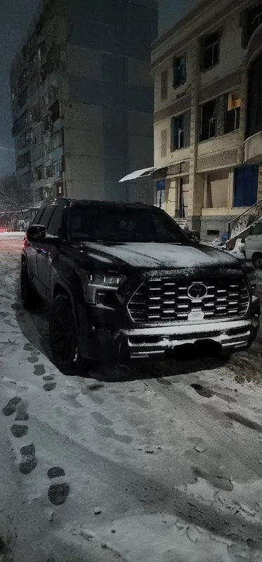 Toyota Sequoia capstone full