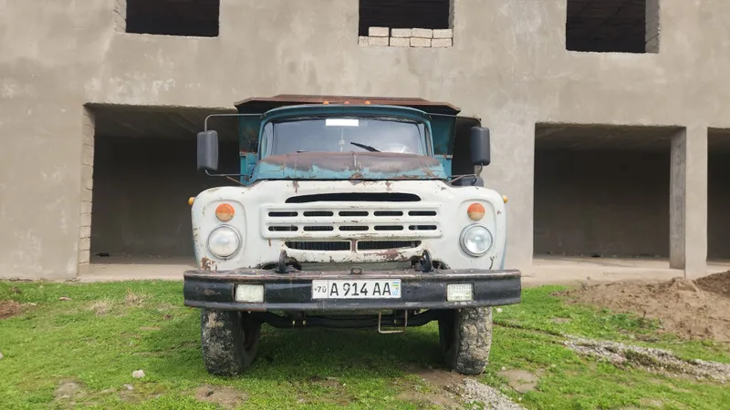 Zil sotiladi yurib turgan mashina xolati yaxshi — фото 3