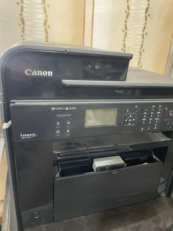 Canon i-SENSYS MF4730 Лазерное МФУ 3 в 1: принтер /