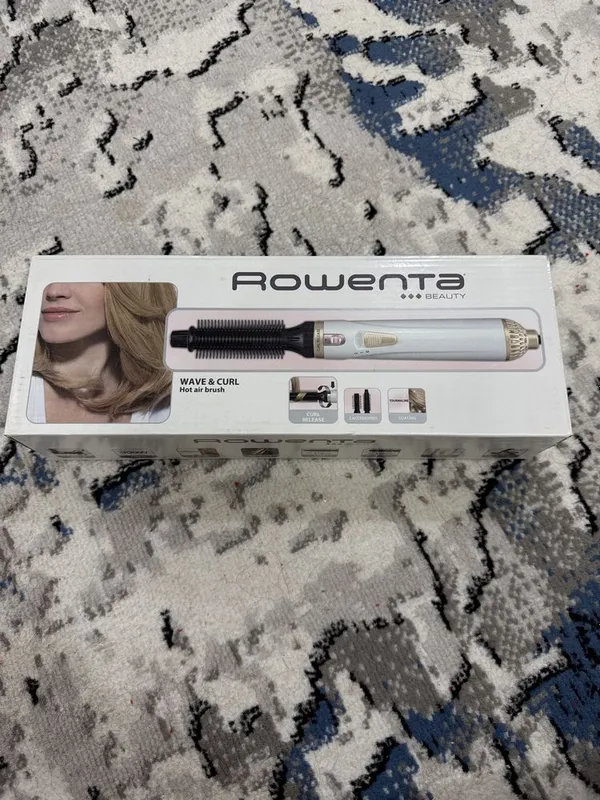 Фен-щётка Rowenta Wave & Curl — почти новая, с насадками Фен-щётка Rowenta Wave & Curl — почти новая, с насадками