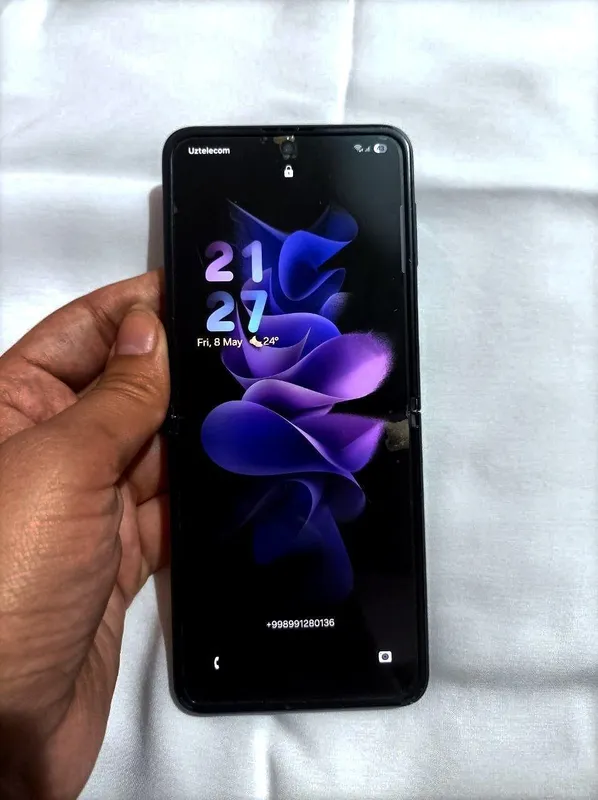 Samsung Galaxy Z flip 3