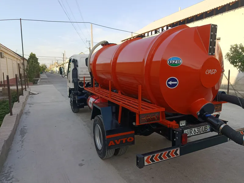 Isuzu Gavnavoz 2011 yil — фото 3
