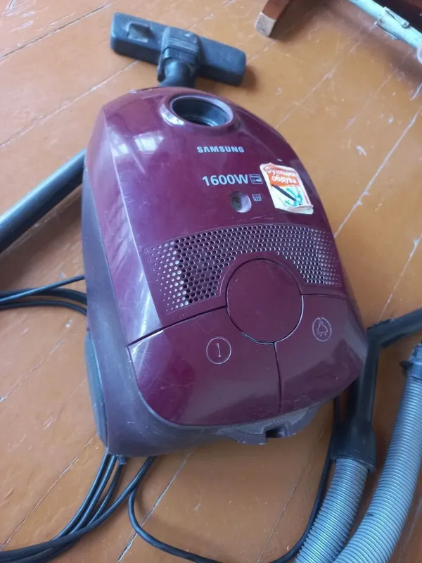 Samsung пылесос 1600W — фото 1