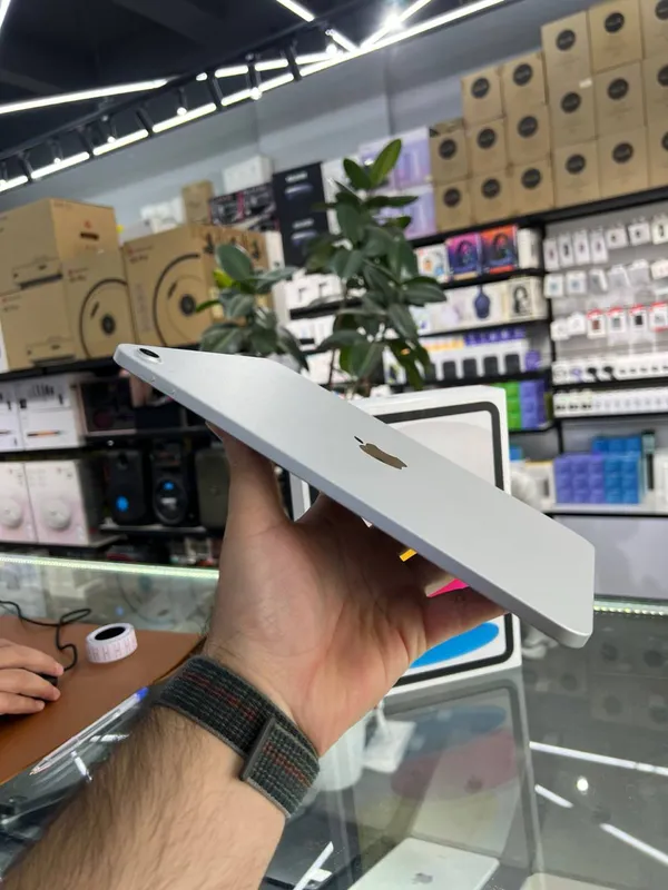 iPad A16 5