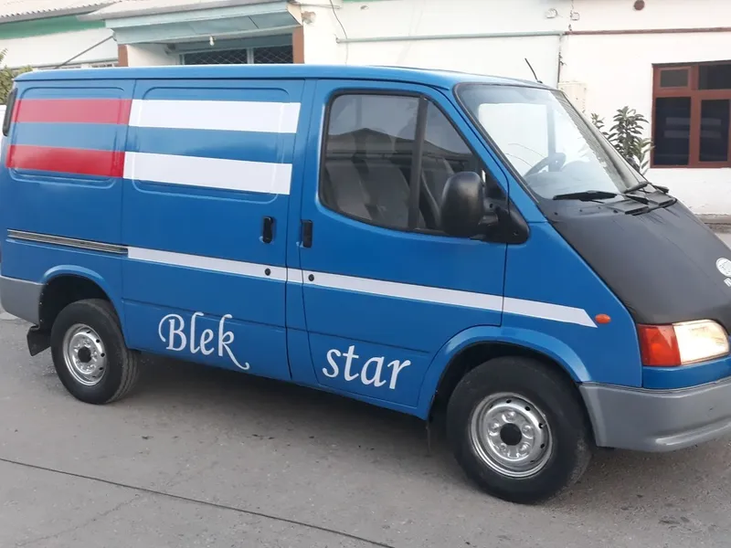 FORD SOTILADI holati zo'r 3 FORD SOTILADI holati zo'r 3