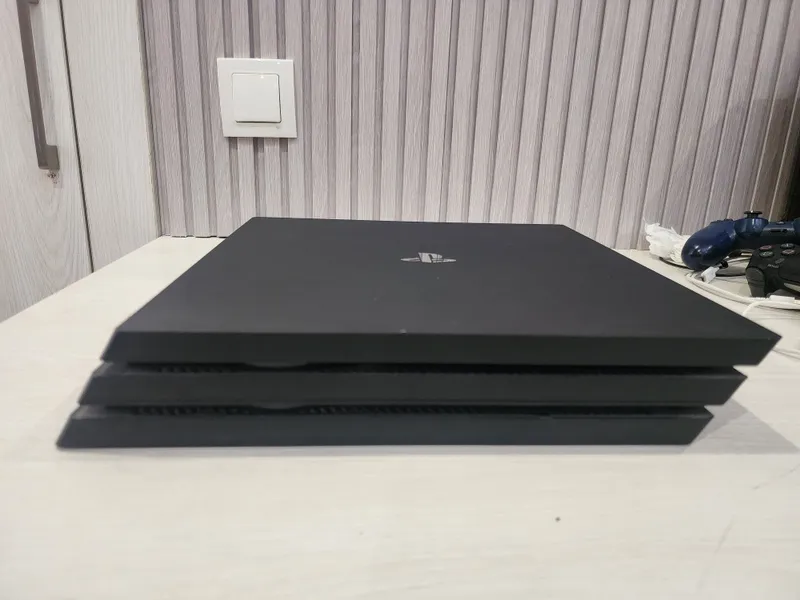 Playstation 4 Pro 1TB — фото 3