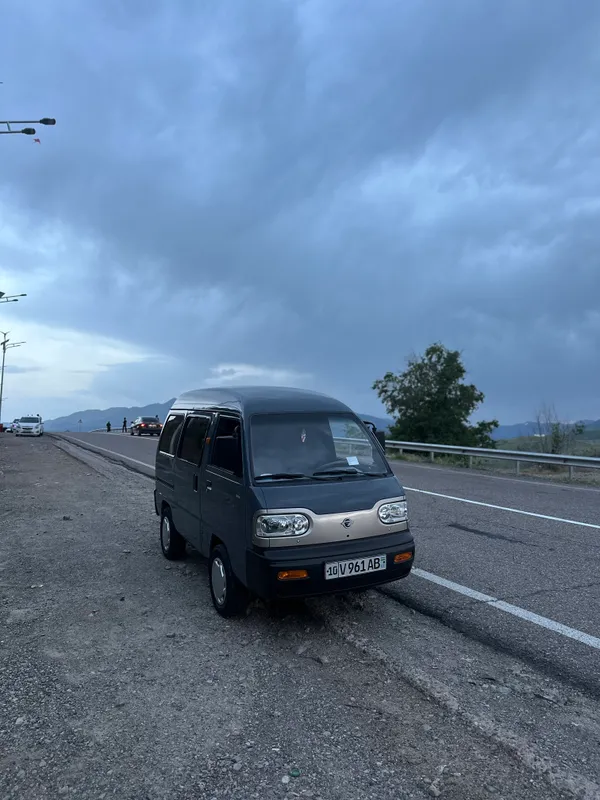 Mashina xizmati, safarlarga, yuk olib borish. 3