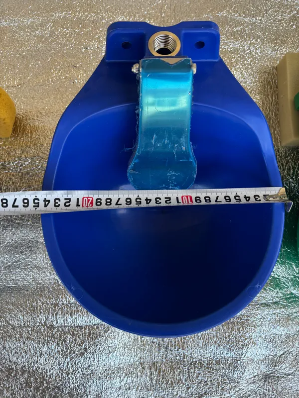 Корамол. Корова. Тёлёнок. Лошадь. СУВ. Поилка. 8 Корамол. Корова. Тёлёнок. Лошадь. СУВ. Поилка. 8