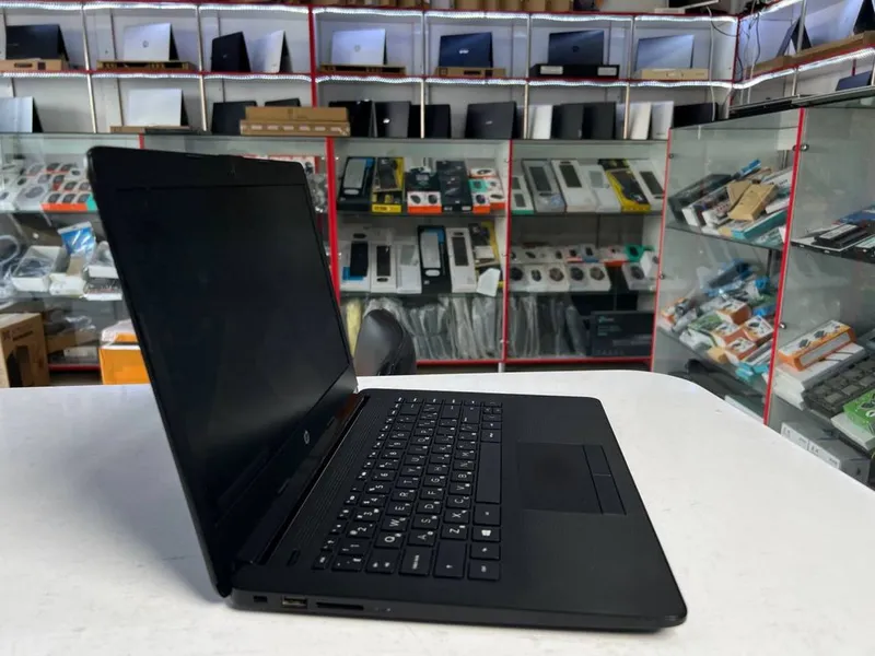 HP office noutbuk AMD A9-9425 Radeon 8/128 ssd holati ideal — фото 1