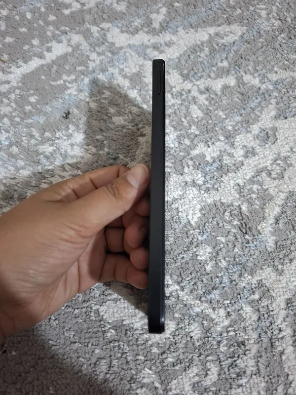 RedMi 13C karobka dakument bor 3 RedMi 13C karobka dakument bor 3
