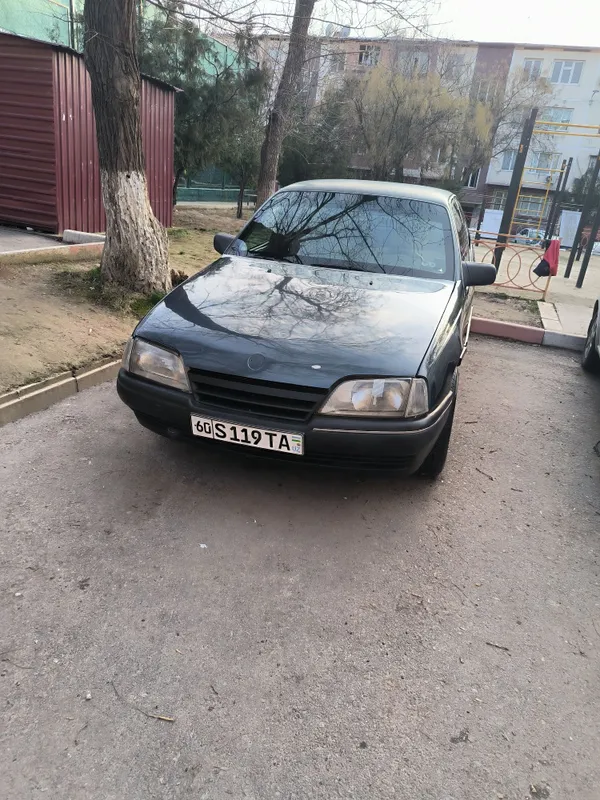 Opel omega A 1987 Gaz/Benzin (Metan)