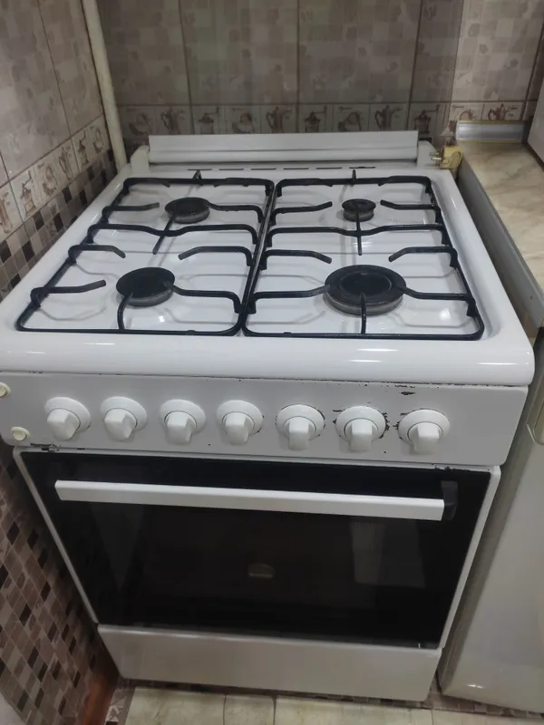 Газ плита б/у продаю — фото 1