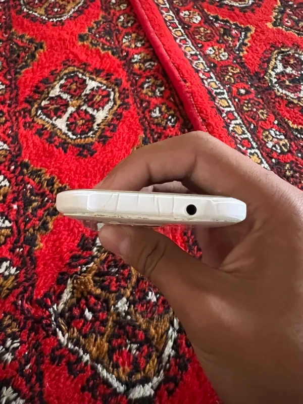 Samsung j1 oq rang ekran ishlamaydi — фото 3