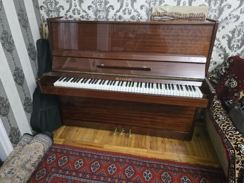 Продам срочно пианино 3 Продам срочно пианино 3
