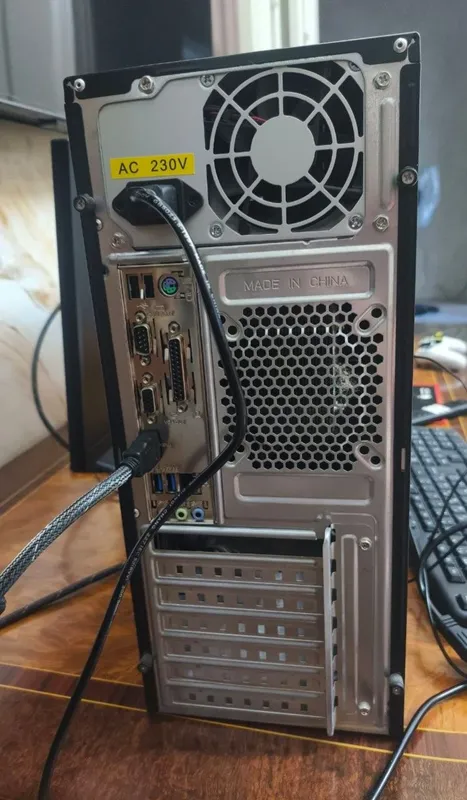 Продам системный блок Intel Core i5-8500 / 8 ГБ RAM / Windows 10 3