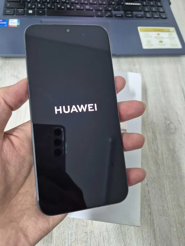 Huawei Pura 70 12/256GB Black — фото 1