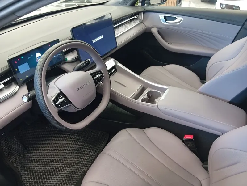 ROEWE M7 DMH 2026 Yangi avtomobil. Premium klassdagi zamonaviy gibrid — фото 1