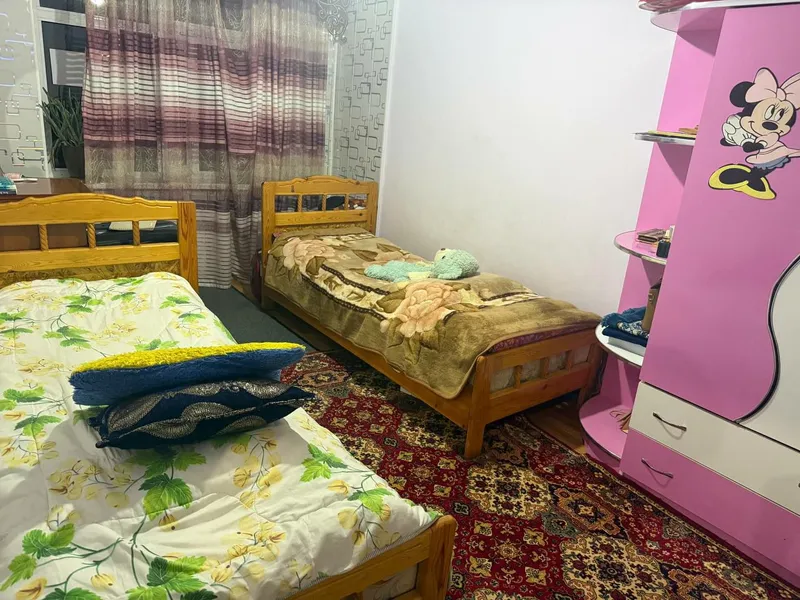 Продаётся 4-комнатная квартира. Микрорайон 1, остановка 4 Продаётся 4-комнатная квартира. Микрорайон 1, остановка 4