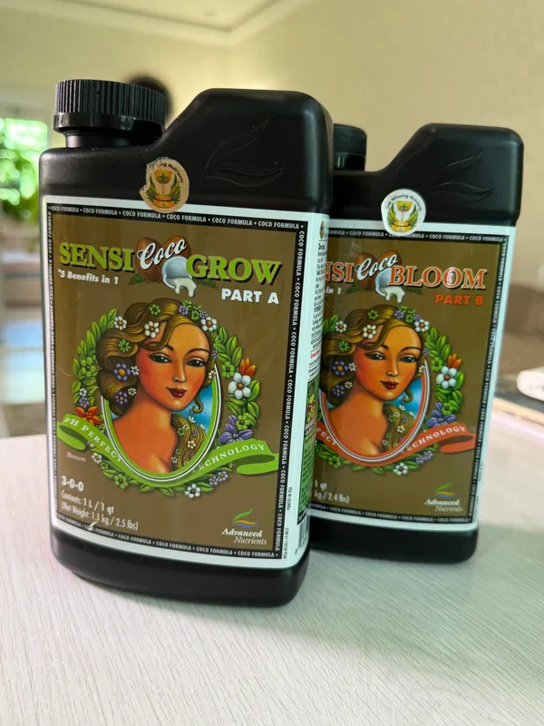 Удобрение Advanced Nutrients Sensi Coco A + B, по 1 л (США) Удобрение Advanced Nutrients Sensi Coco A + B, по 1 л (США)