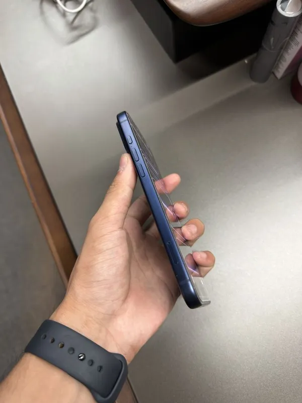 Iphone 17 pro max blue (sim+esim) 5 Iphone 17 pro max blue (sim+esim) 5