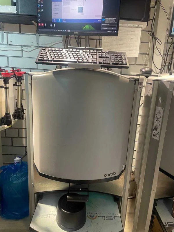 Продается колеровочный аппарат COROB D18