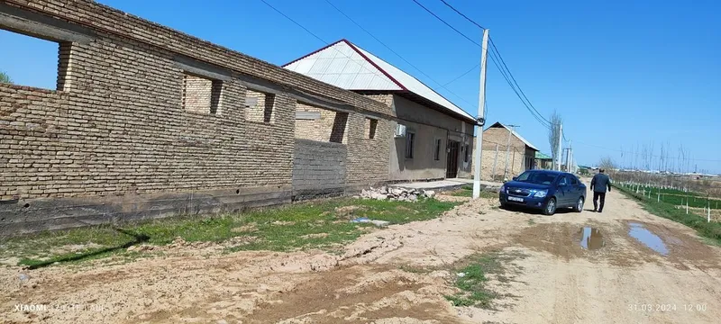 Курилиши тугалланмаган ер участкаси — фото 1