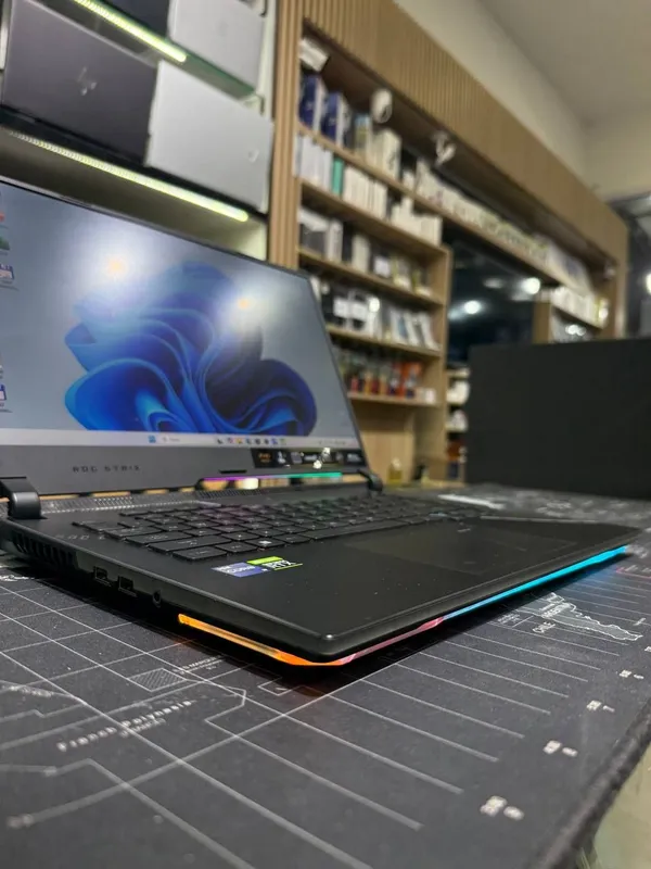 Asus ROG Strix 2