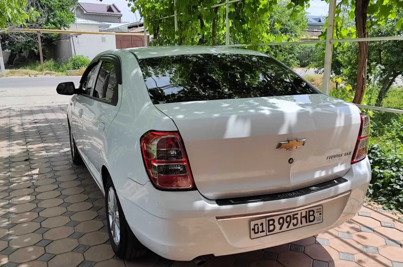 Chevrolet Cobalt 5