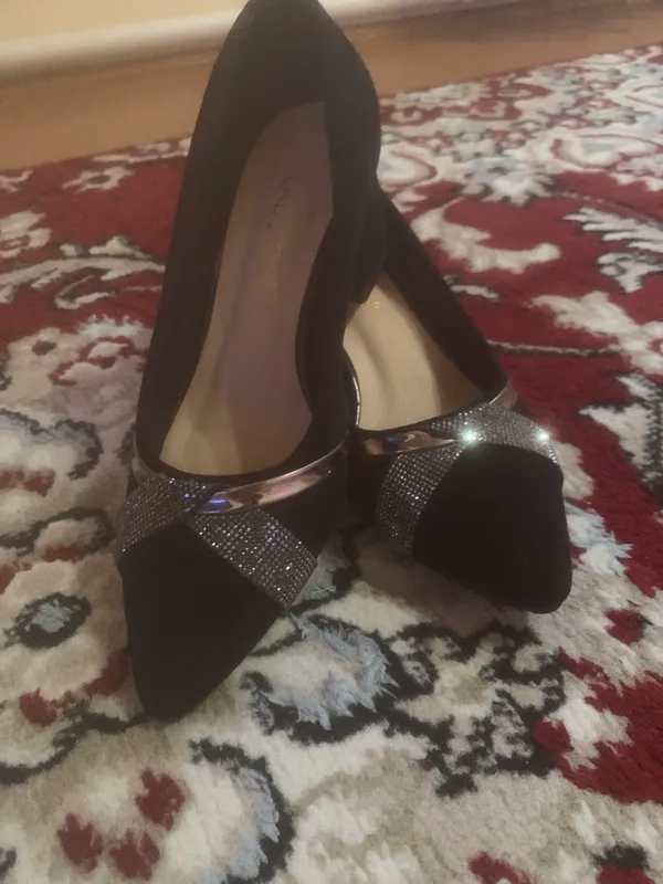Yangi tufli 2marta kiyganman 36 razmer