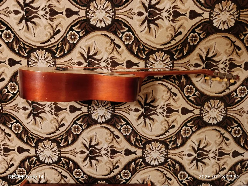 gitara 4