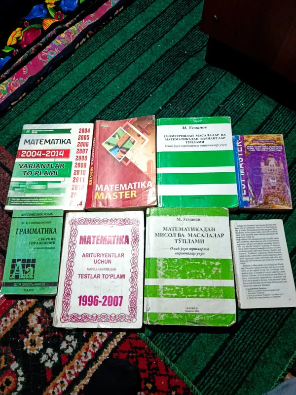 Kitoblar sotiladi Rasmda kursatilganlar