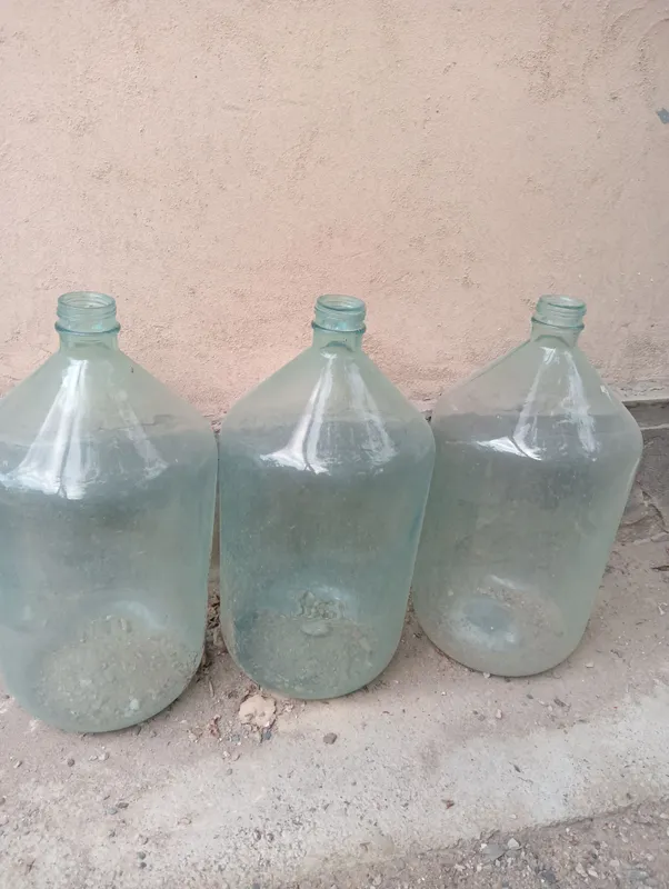 Продаются бутылки 1 Продаются бутылки 1
