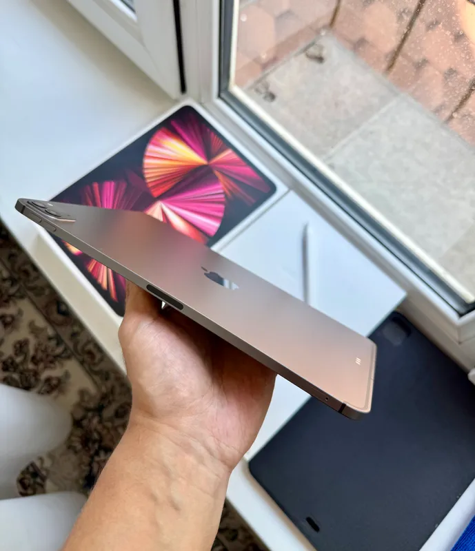 iPad Pro 11" Gray 128GB +Sim 4