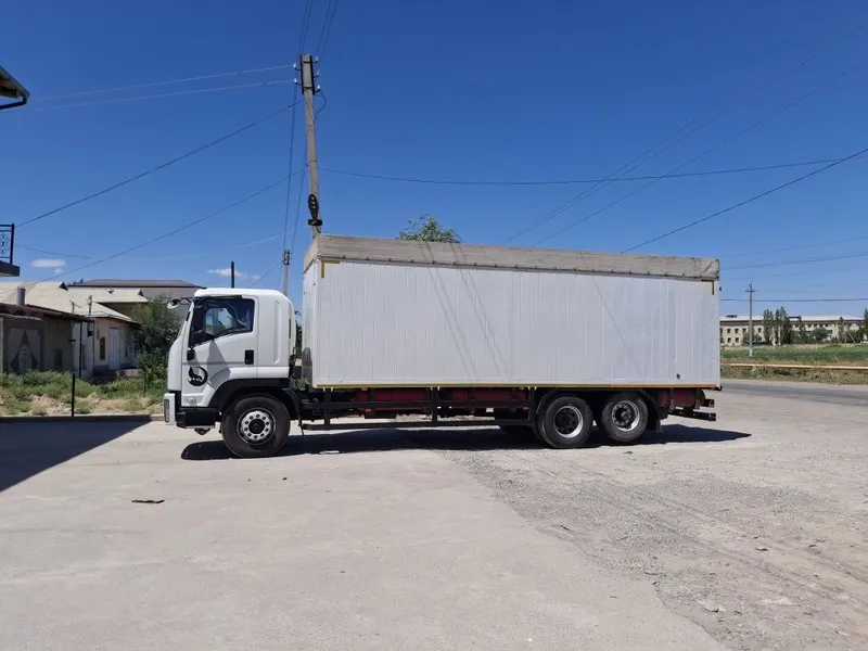 ISUZU SOTILADI 2021 FVR34Q 77.000 $ naqdga 2